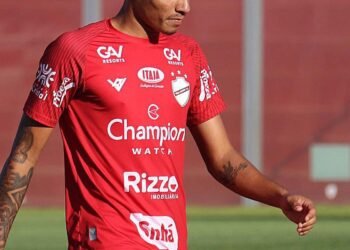 Pleno do STJD confirma banimento de jogador envolvido em manipulação