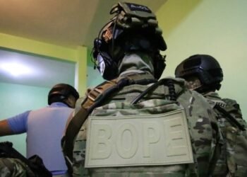 PM libera família refém e prende criminoso na Bahia