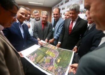 Reunião entre Estado e EC Vitória discute duplicação de acesso à avenida Mário Sérgio em Salvador; Barradão será principal beneficiado