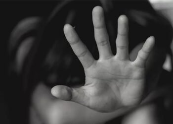 Júri condena homem a 11 anos de prisão por tentativa de feminicídio na Bahia