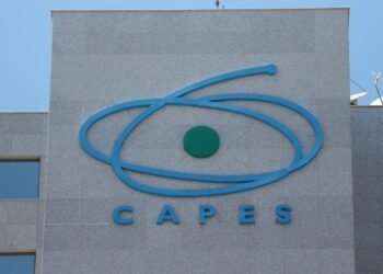 Capes vai pagar Auxílio Avaliação Educacional por serviço a distância