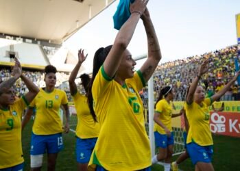 Brasil sobe 1 posição em último ranking da Fifa antes da Copa Feminina
