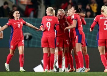 Noruega sai da lanterna, atropela Filipinas e avança em 2º do Grupo A