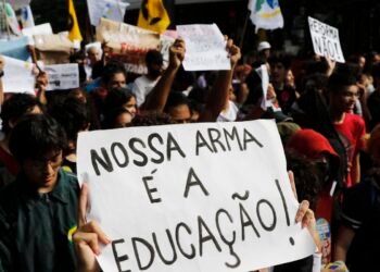 Secretários de Educação levam ao MEC proposta para Novo Ensino Médio