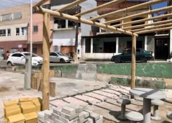 Prefeitura realiza obras de requalificação da Praça do Major Tapioca – Prefeitura de Simões Filho