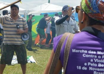 Pesquisa mostra que negros sofrem mais com o racismo no país