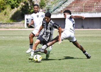 Flamengo e Atlético-MG disputam a final da Copa 2 de Julho sub -15 nesta quinta-feira, 13