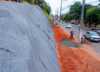 Prefeitura realiza estabilização de encosta na Avenida Elmo Serejo de Farias – Prefeitura de Simões Filho