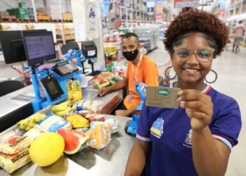 Novo crédito do Bolsa Presença estará disponível neste sábado (15)