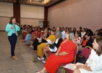 SEC fortalece ações com foco na gestão da aprendizagem, juventudes e cultura de paz nas escolas