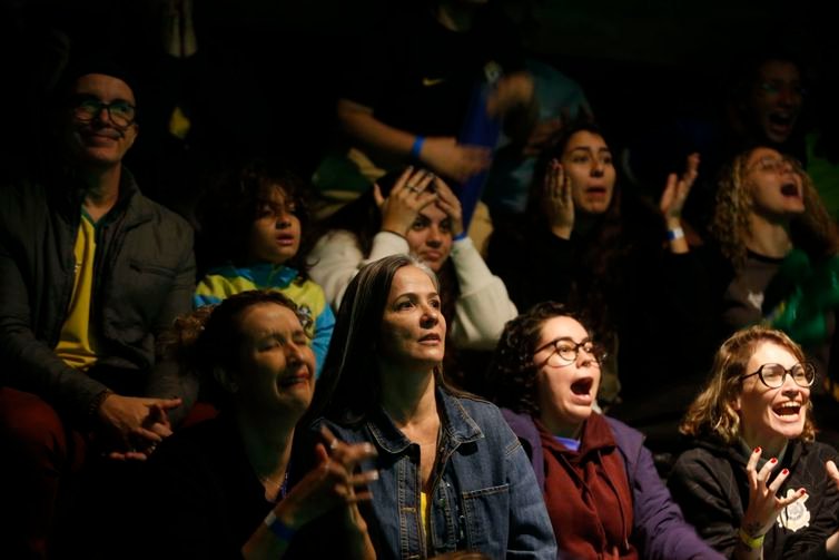 São Paulo (SP), 29.07.2023- Torcida brasileira acompanhou o jogo da Seleção Brasileira contra a França no Museu do Futebol. Foto: Paulo Pinto/Agência Brasil