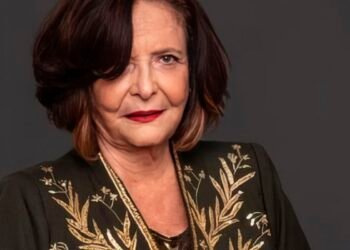 Heloísa Teixeira toma posse na Academia Brasileira de Letras