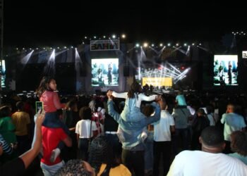 Jerônimo Rodrigues prestigia o Canta Bahia; evento é uma realização do Governo da Bahia