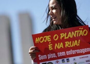 Piso de enfermeiros privados deve ser pago na falta de acordo coletivo