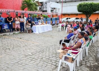 carrinhos de lanches são entregues para incentivar o empreendedorismo no município – Prefeitura Municipal de Candeias.