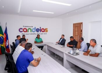 Prefeitura recebe representantes do transporte alternativo para alinhar estratégias e melhorias para a categoria