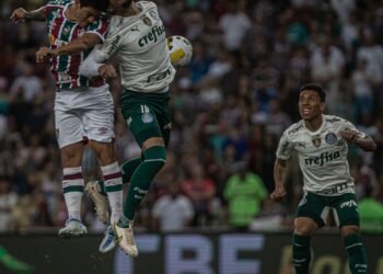 Fluminense e Palmeiras jogam no Maracanã mirando o G4 do Brasileiro