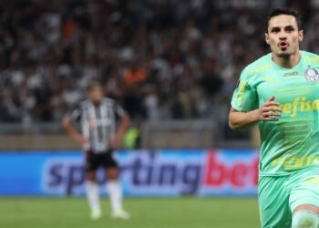 Palmeiras sai na frente do Atlético-MG na busca por vaga para quartas