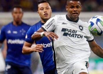 Líder Botafogo fica no 0 a 0 com o Cruzeiro no Mineirão