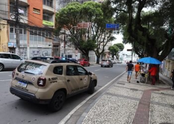 Comerciantes do Centro Antigo ressaltam sensação de segurança, com policiamento efetivo e regular na região