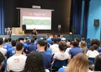 SEC realiza aulão do Enem e formação técnica e pedagógica do Universidade para Todos