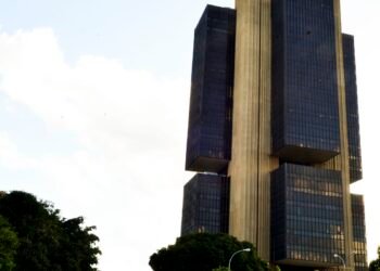 Copom inicia quinta reunião do ano sob expectativa de queda de juros