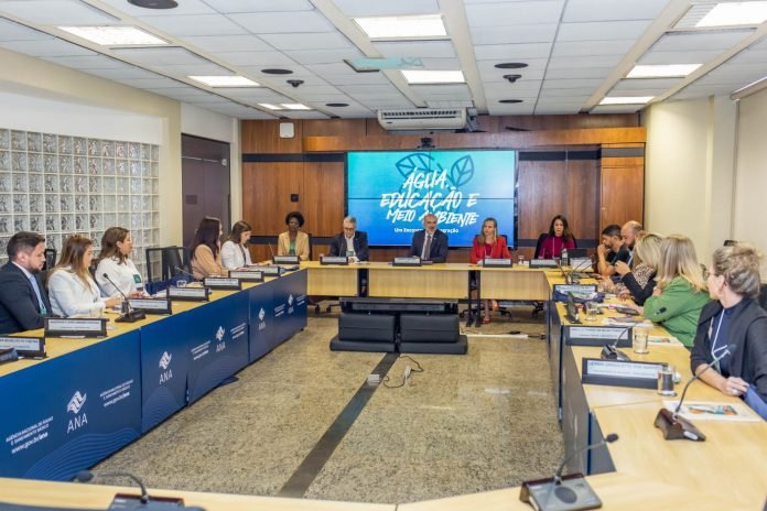 Em Brasília, SEC participa de encontros que visam fortalecer ações com foco na água, na educação e no meio ambiente