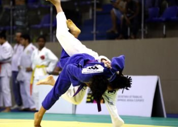 Estudantes de escolas públicas e privadas disputam vagas para etapas nacionais dos Jogos Escolares