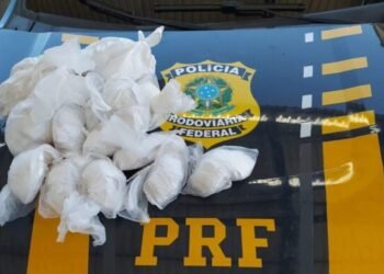 PRF prende mulher por tráfico de drogas na Bahia
