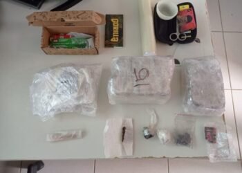 PRF detém homem com variedade de drogas no interior baiano