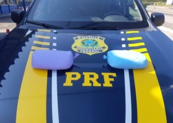 PRF apreende quase 3 kg de cocaína com uma mulher no interior baiano