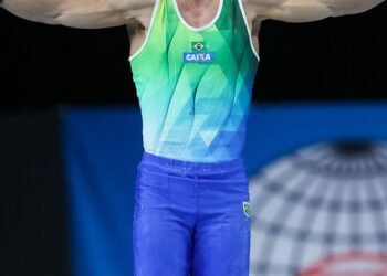Lesão tira Caio Souza do Mundial de ginástica artística