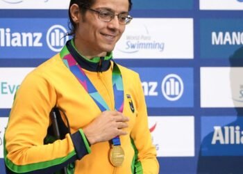 Natação: Brasil é ouro com Douglas Matera e Carol Santiago no Mundial