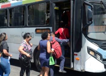Menor preço faria mais brasileiros usarem transporte público, diz CNI