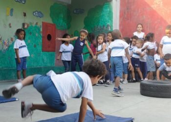 Educação em tempo integral é bem recebida por gestores