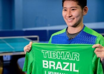 Luca Kumahara é autorizado a competir no tênis de mesa masculino