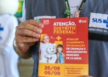 Campanha busca ampliar vacinação de crianças e adolescentes