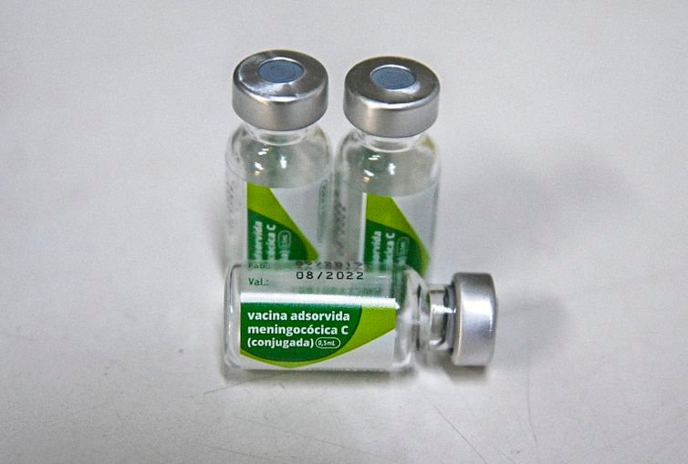 Geovana Albuquerque/Agência Saúde DF vacinação contra meningite