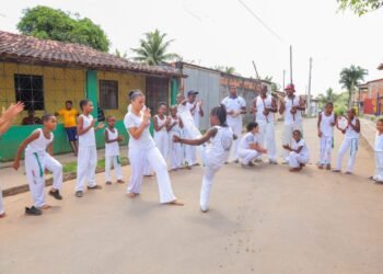 População do Canta Galo prestigia desfile cívico em alusão ao 7 de setembro – Prefeitura Municipal de Candeias.
