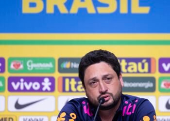 Arthur Elias é o novo técnico da seleção feminina de futebol