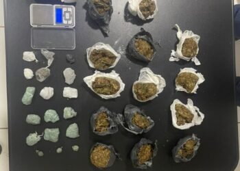 Mulher é presa por tráfico de drogas no interior baiano