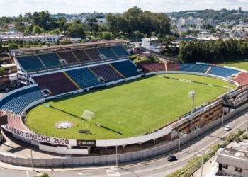Série D: Caxias-RS enfrenta Ferroviário-CE em casa, no 1º jogo da semi