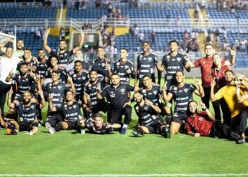 Quase xarás, Ferroviária-SP e Ferroviário-CE decidem a Série D