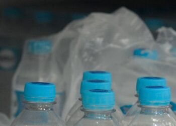 Lei obriga bares a fornecer gratuitamente água potável em São Paulo