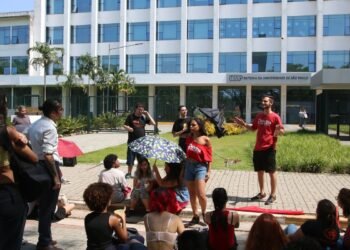 Reunião entre estudantes em greve e reitoria da USP acaba sem acordo