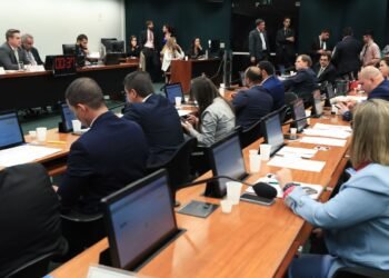 CPIs do MST, das Americanas e do futebol terminam sem conclusão