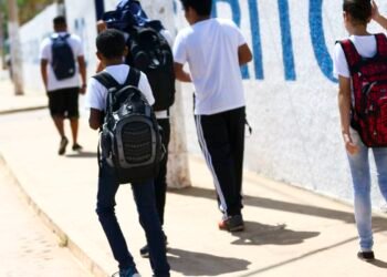 Campanha #VemProUro convoca adolescentes a cuidar da saúde