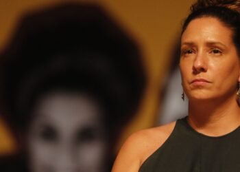 Em mesa de seminário, parentes de Marielle e Anderson cobram justiça