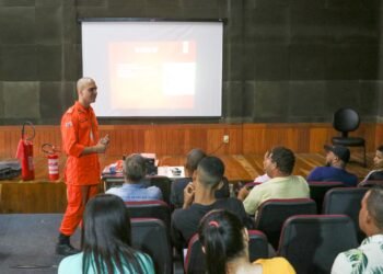 CBMBA forma mais uma turma do Projeto “Prédio Sem Fogo”