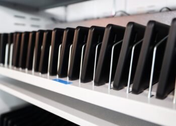 Prefeitura inicia entrega de tablets para alunos da Rede Municipal de Educação – Prefeitura Municipal de Candeias.